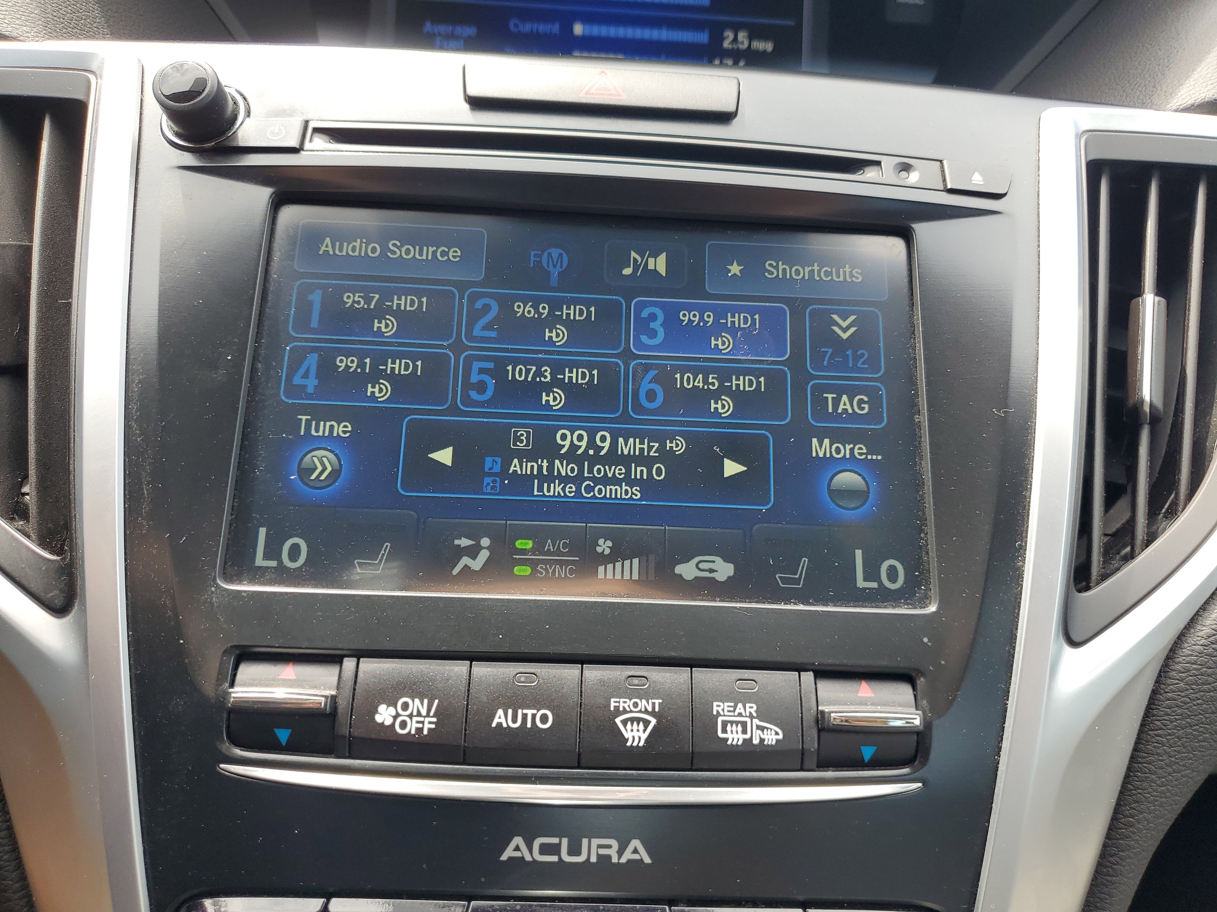 Used 2015 Acura TLX V6 w/ Technology Package image 3