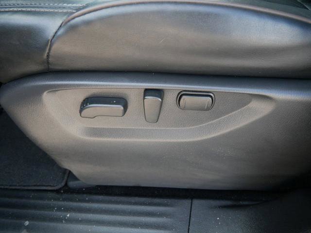 Certified 2024 Nissan Armada Platinum w/ Captain's Chairs Package image 11