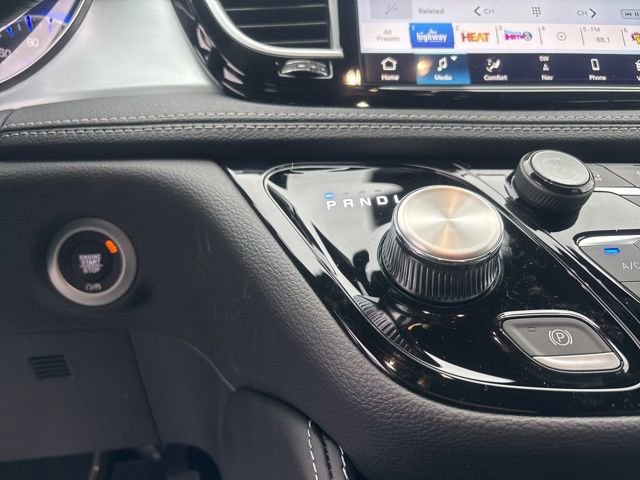 New 2026 Chrysler Pacifica Limited image 30