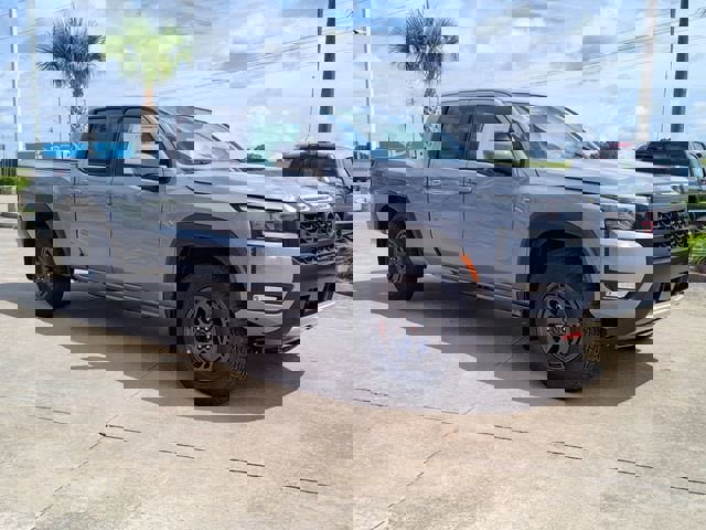 New 2026 Nissan Frontier PRO-4X w/ Pro-4x Convenience Package image 6