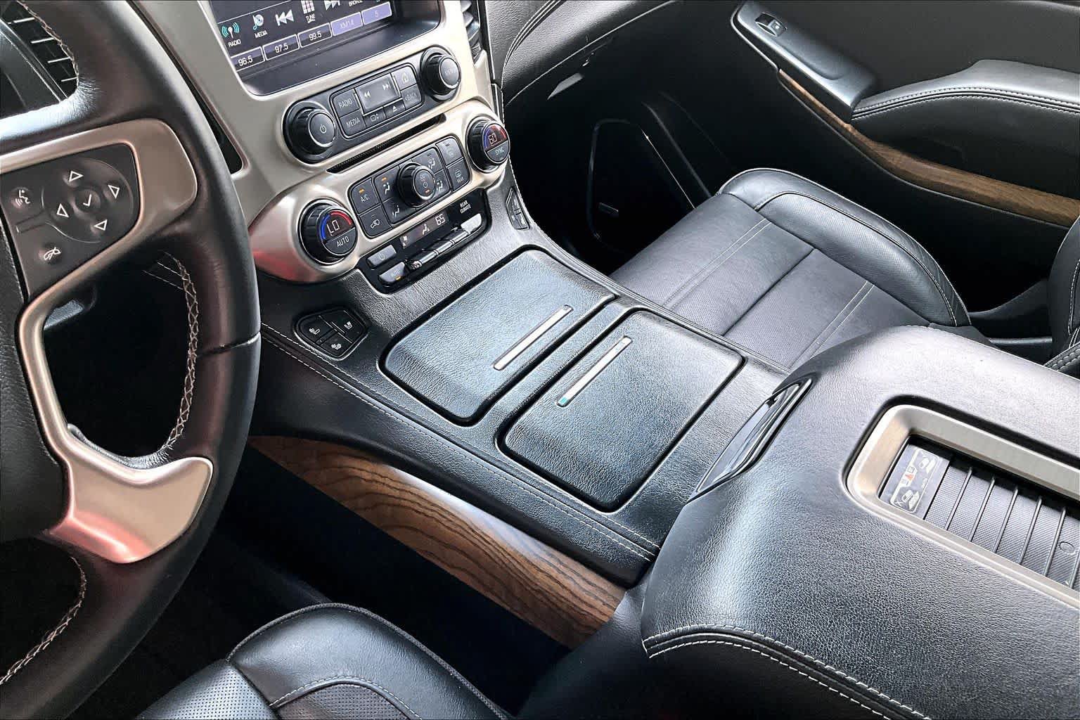 Used 2019 GMC Yukon Denali AWD/4WD image 17