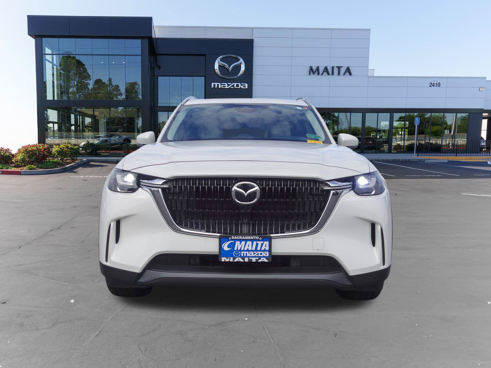 Certified 2024 MAZDA CX-90 Plug-In Hybrid w/ Preferred AWD/4WD image 11