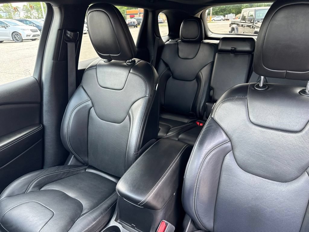 Used 2021 Jeep Cherokee Latitude Lux 80th Anniv w/ Quick Order Package 26U 80TH AWD/4WD image 40