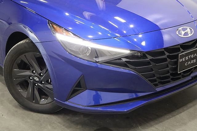 Used 2023 Hyundai Elantra SEL w/ Preferred Accessory Package image 42