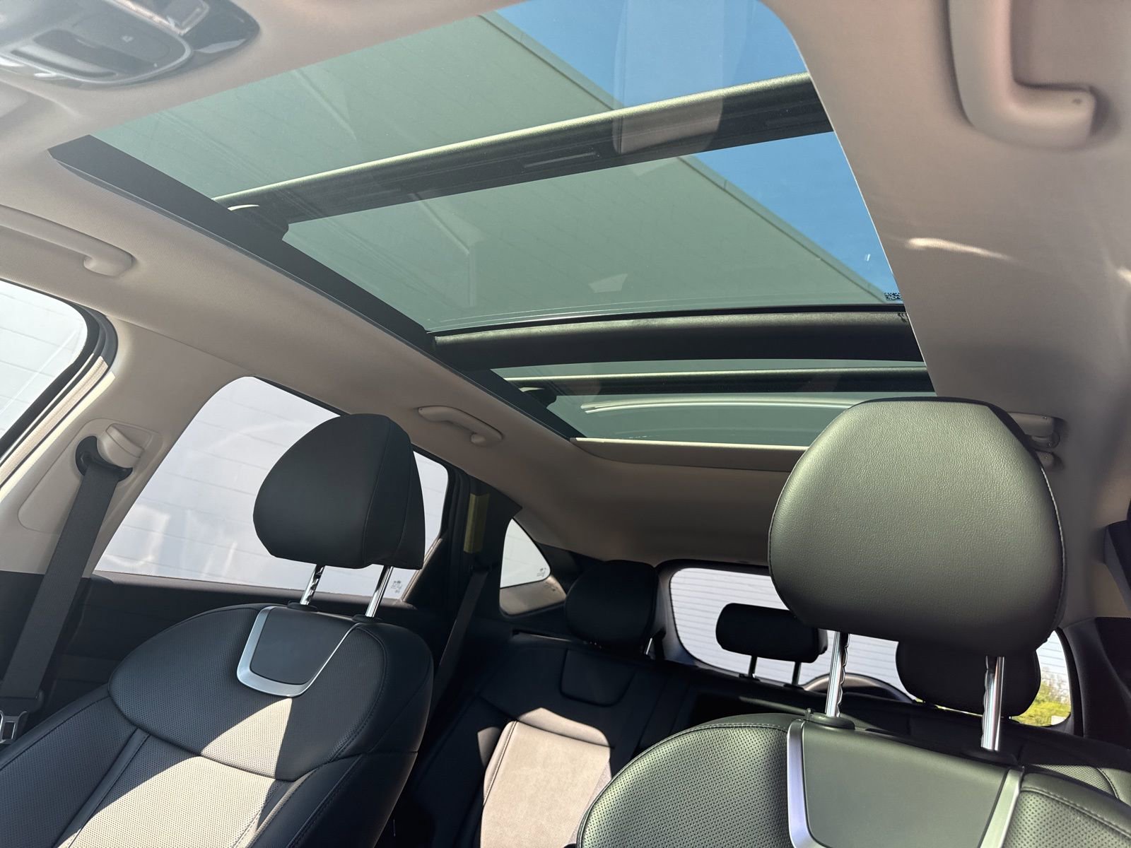 Certified 2025 Hyundai Tucson Limited image 31