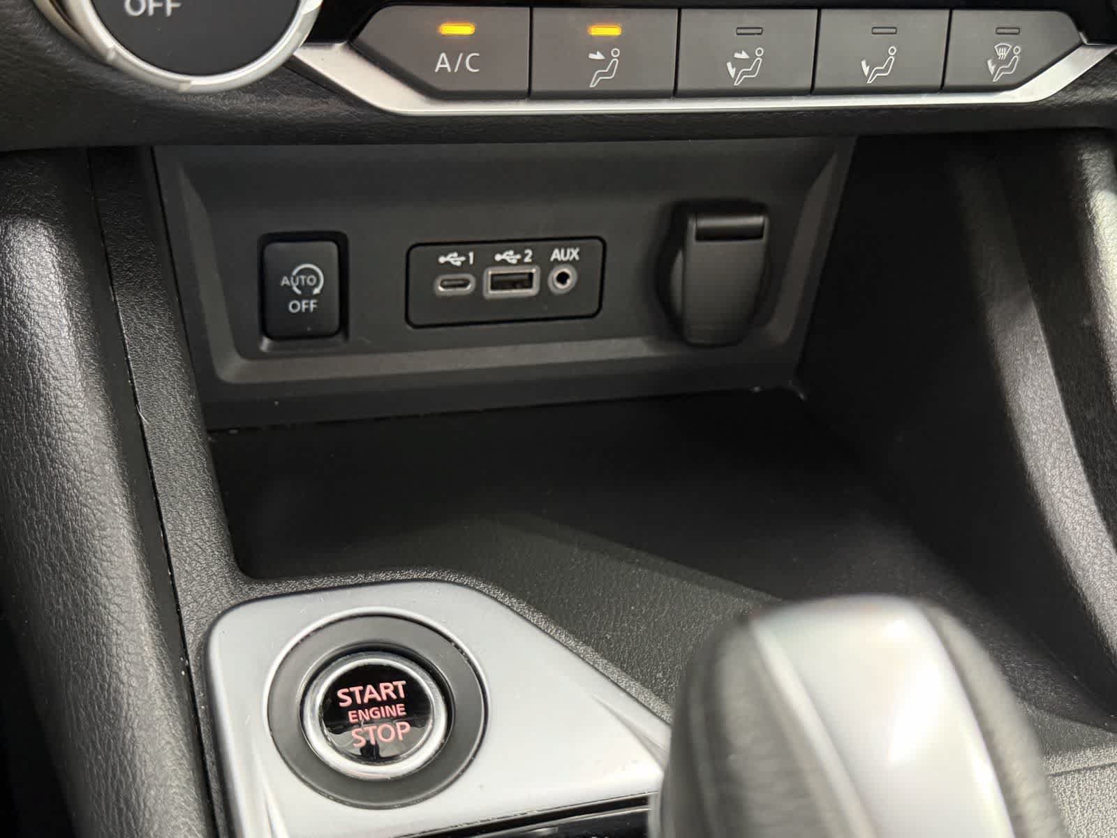 Used 2024 Nissan Sentra SV FWD image 23