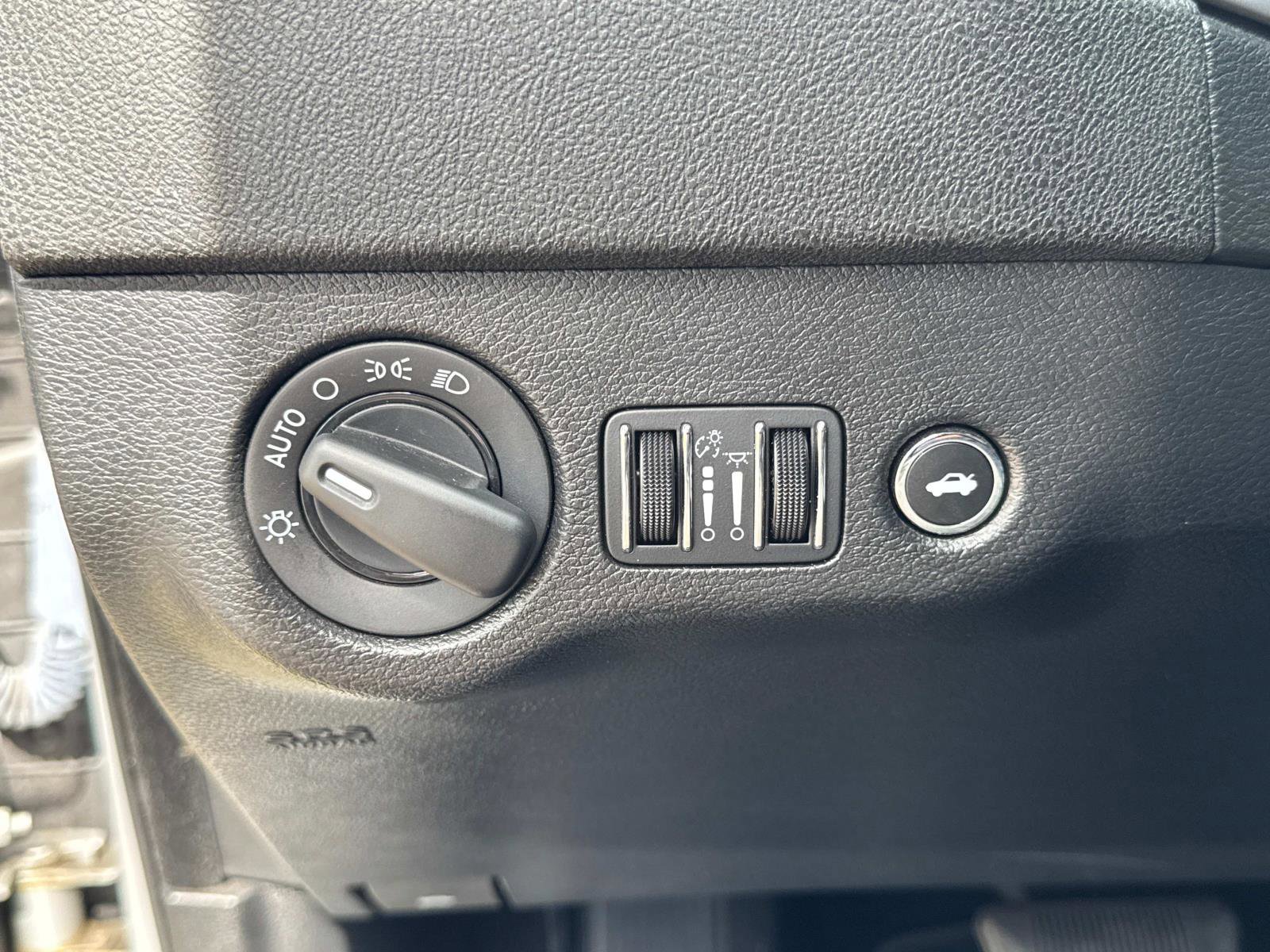 Certified 2023 Dodge Charger SXT image 32