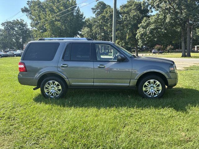 Used 2013 Ford Expedition Limited AWD/4WD image 2