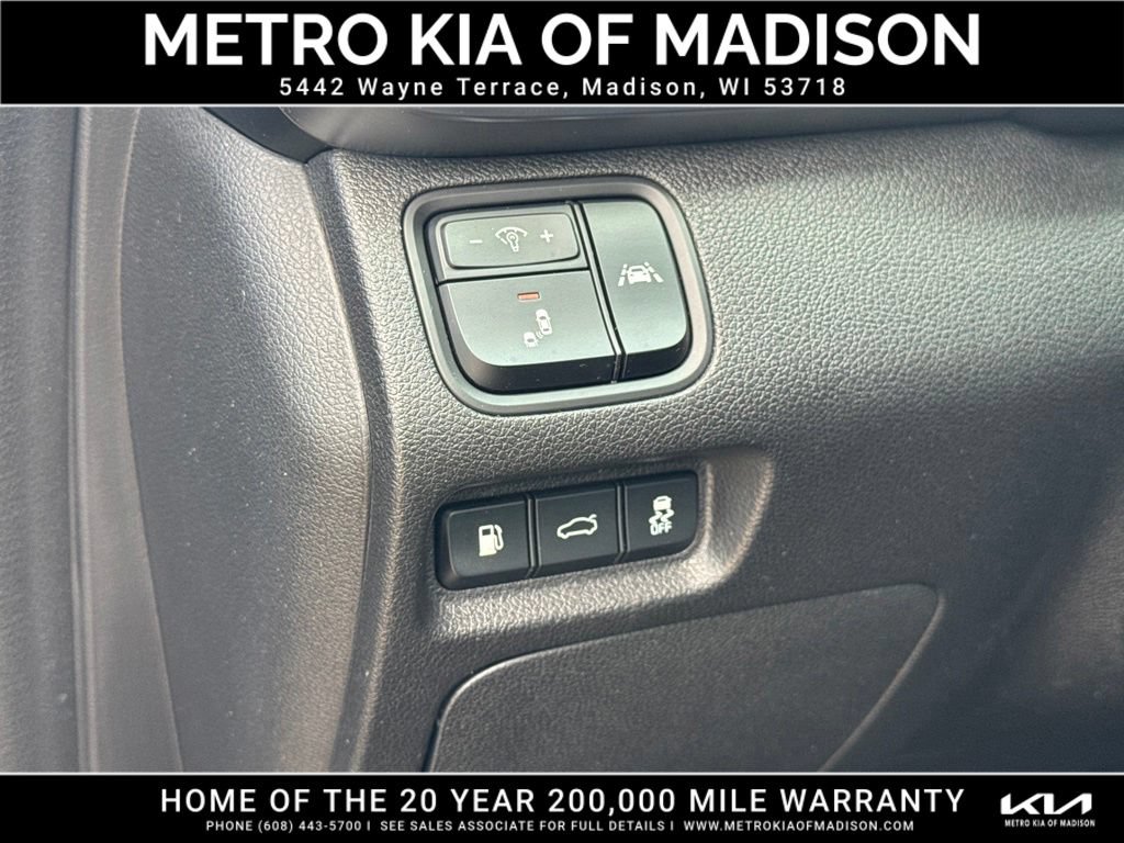 Used 2017 Kia Optima EX w/ Premium Package FWD image 13