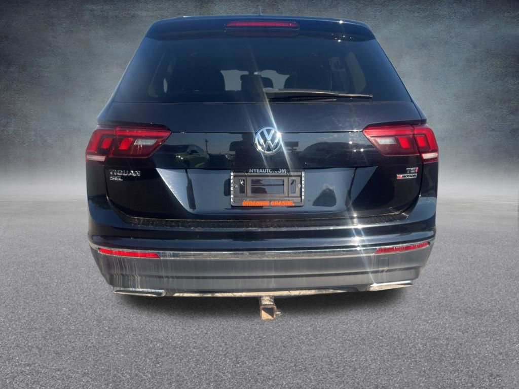 Used 2018 Volkswagen Tiguan SEL AWD/4WD image 4