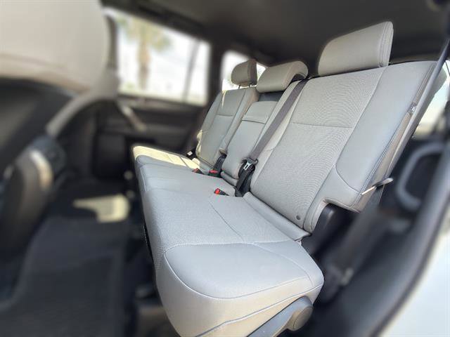 Used 2023 Lexus GX 460 w/ Black Line Special Edition image 10