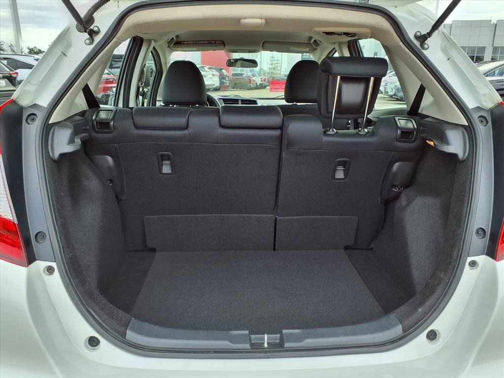 Used 2020 Honda Fit LX image 8