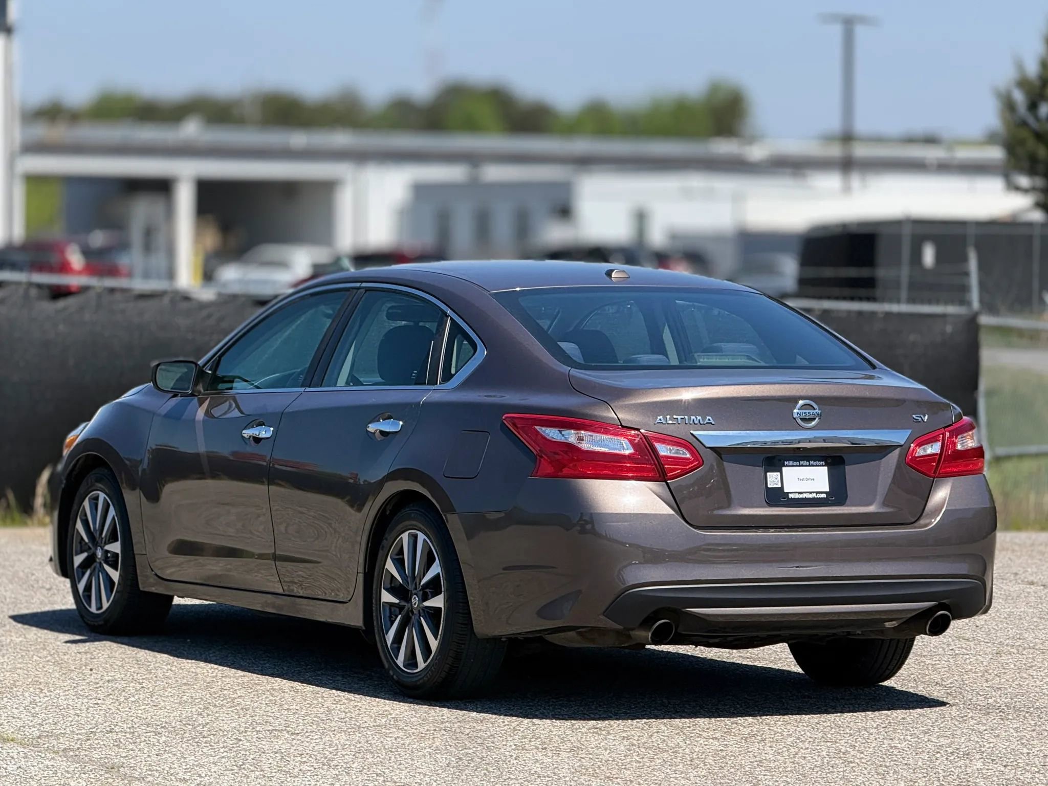 Used 2017 Nissan Altima 2.5 SV image 10