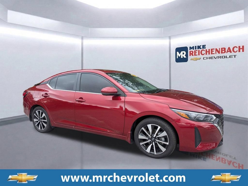 Used 2025 Nissan Sentra SV w/ SV Premium Package FWD image 1