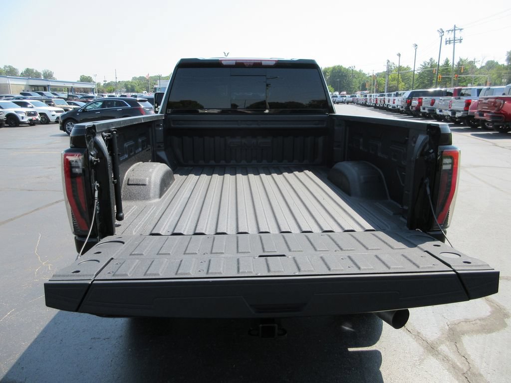 Certified 2025 GMC Sierra 2500 AT4 w/ AT4 Premium Plus Package AWD/4WD image 8