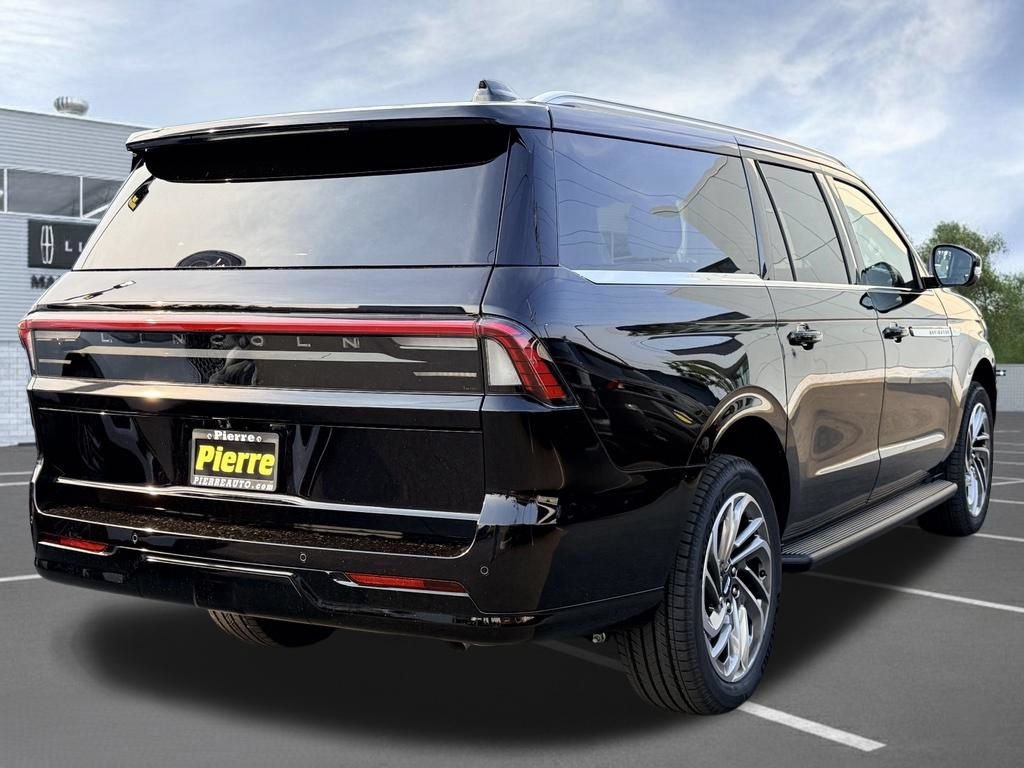 New 2027 Lincoln Navigator L Premier AWD/4WD image 7