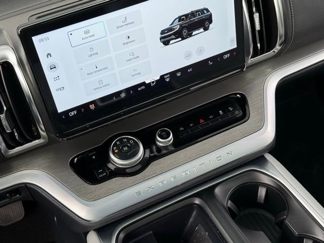 Certified 2025 Ford Expedition Platinum image 33