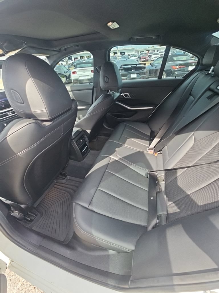 Used 2024 BMW 330e xDrive AWD/4WD image 18