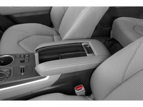 Certified 2024 Toyota Highlander Limited FWD image 14