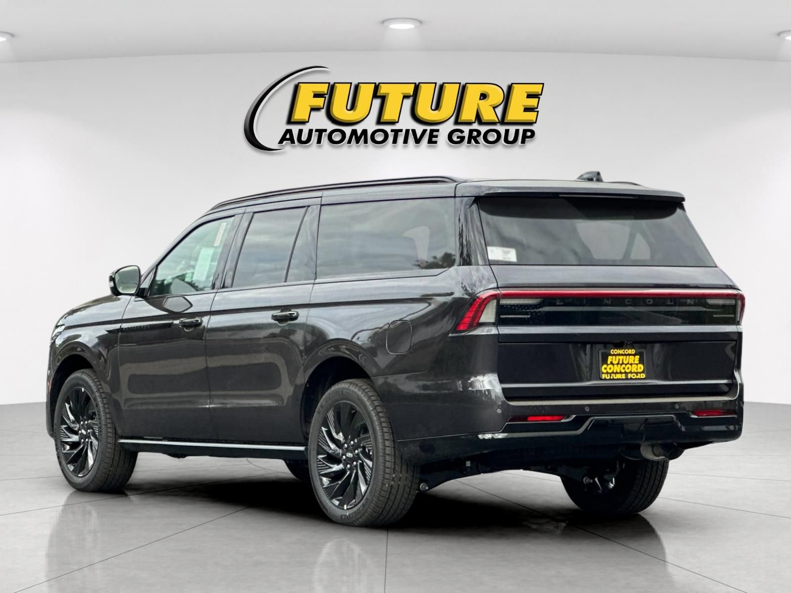 New 2027 Lincoln Navigator L Reserve w/ Jet Appearance Package AWD/4WD image 5