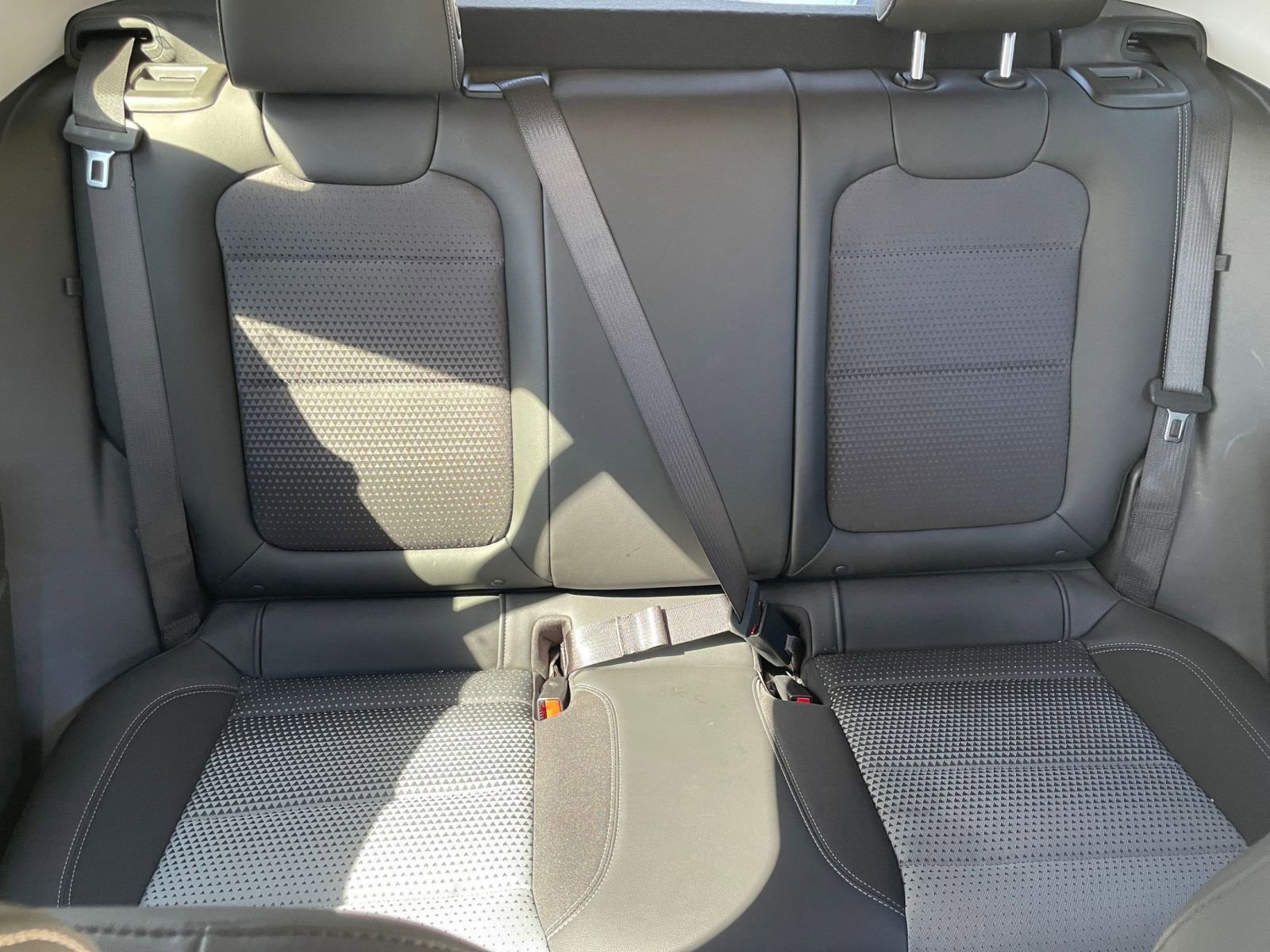 Used 2025 Chevrolet Trax LT w/ LT Convenience Package image 41