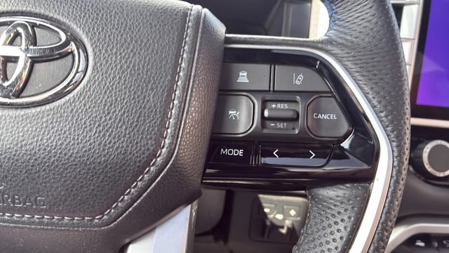 Used 2023 Toyota Tundra Platinum AWD/4WD image 32