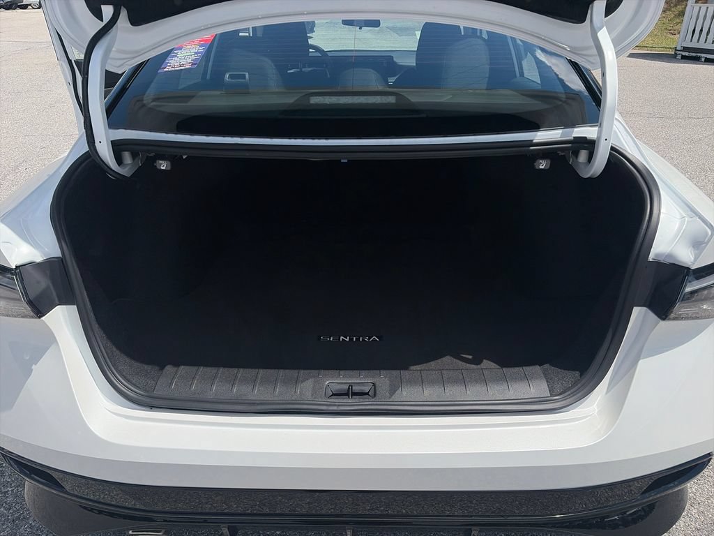 New 2026 Nissan Sentra SR w/ SR All Weather Package FWD image 22
