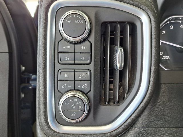 Used 2022 GMC Sierra 2500 SLT w/ SLT Preferred Package image 13