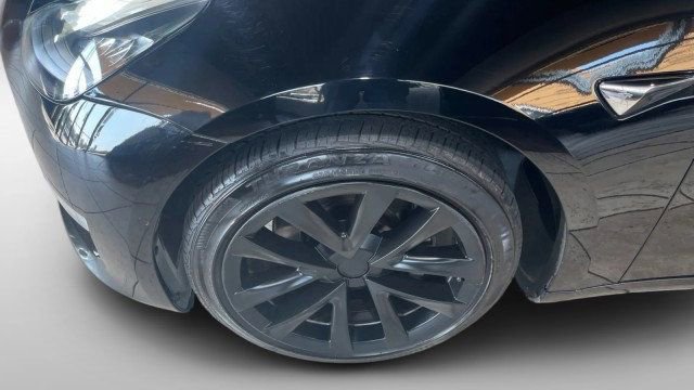 Used 2019 Tesla Model 3 Long Range image 23