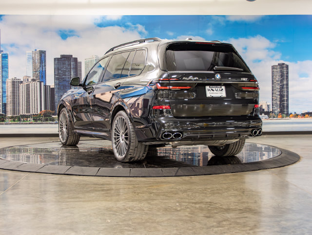 Used 2024 BMW ALPINA XB7 AWD/4WD image 6