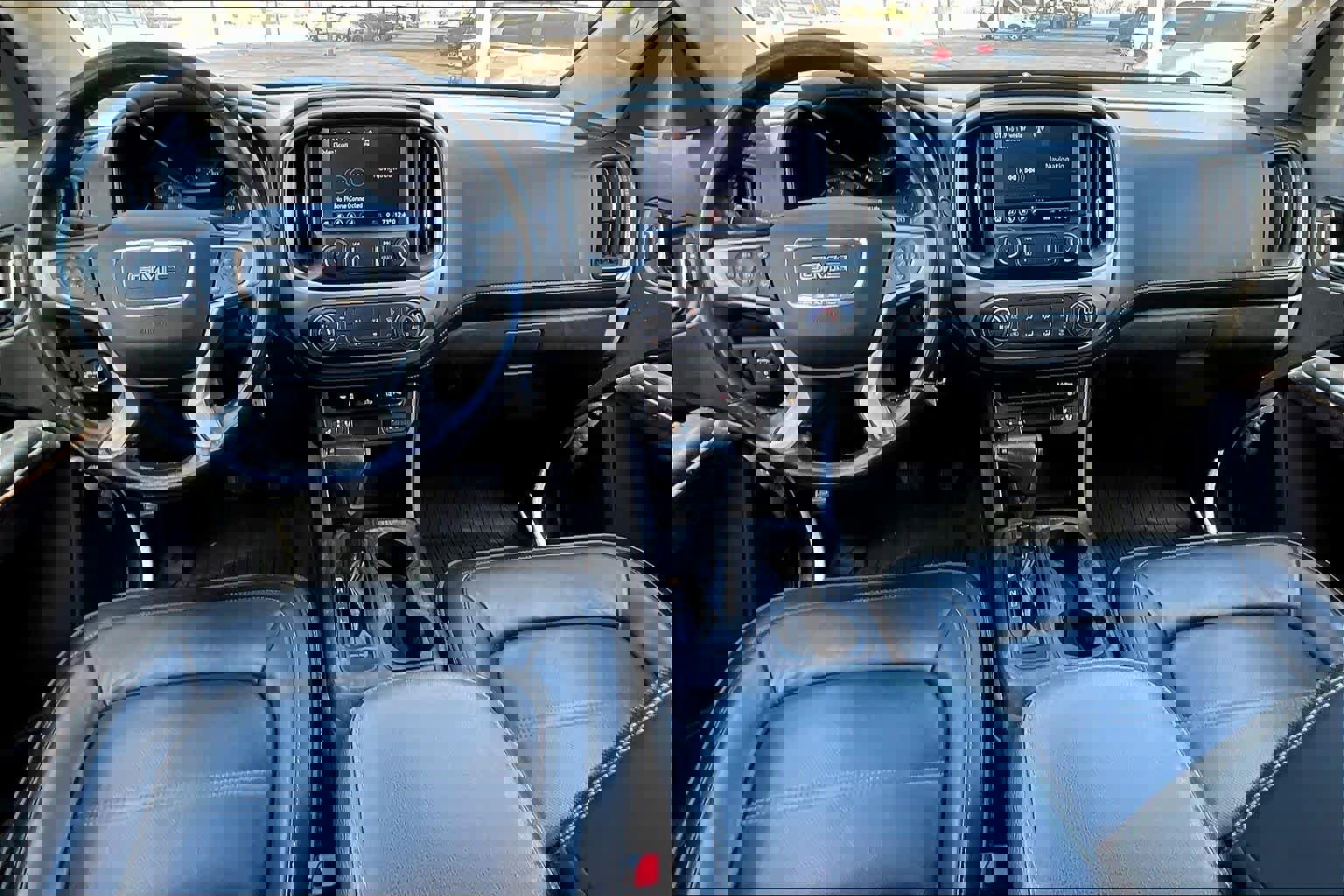 Used 2021 GMC Canyon Denali image 14