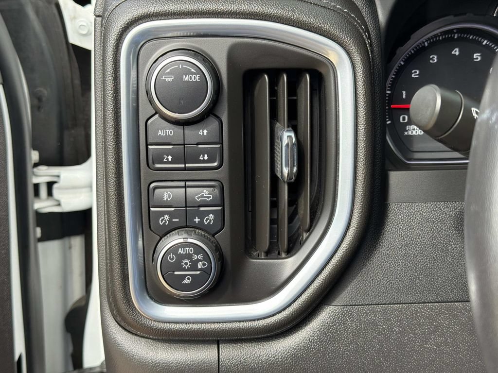 Used 2022 Chevrolet Silverado 1500 LT Trail Boss w/ Safety Package AWD/4WD image 24