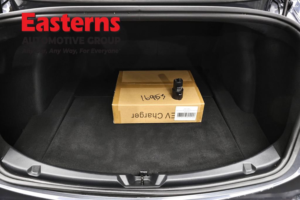 Used 2023 Tesla Model 3 Standard Range image 9