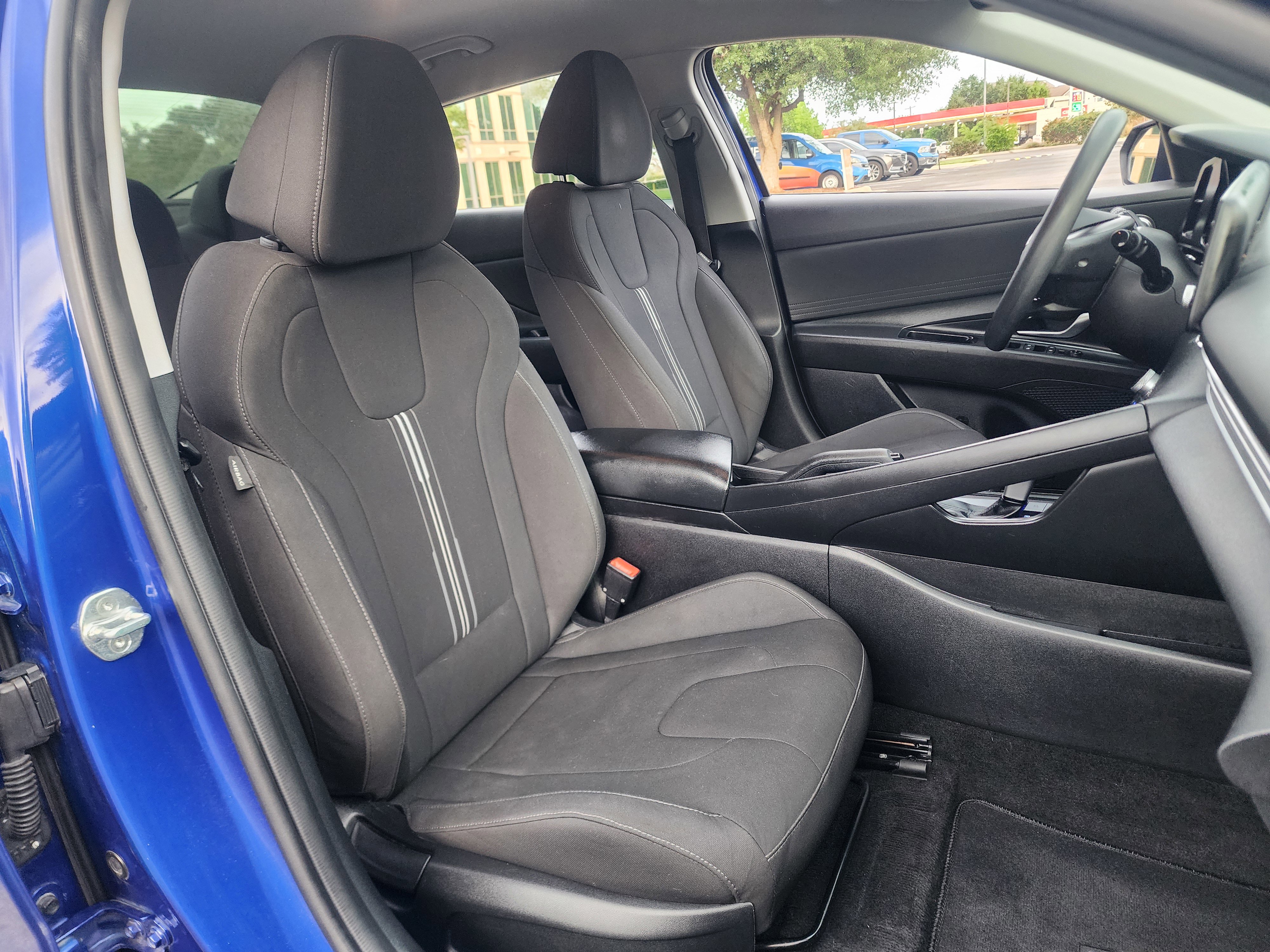 Used 2021 Hyundai Elantra SEL FWD image 12
