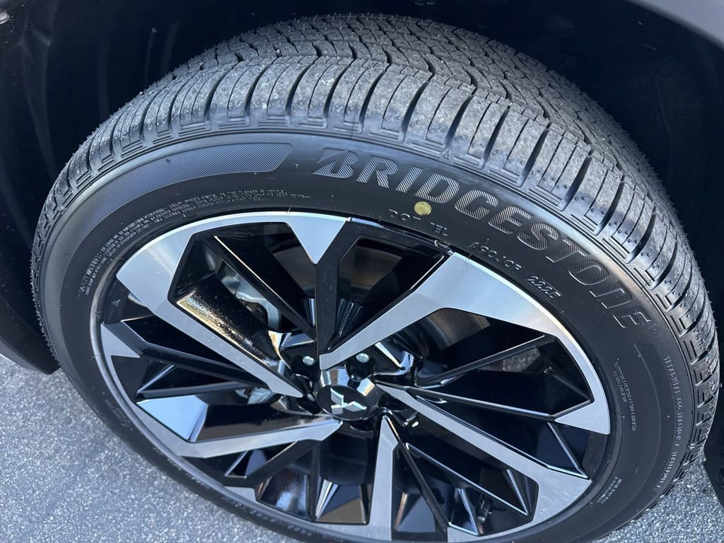 New 2025 Mitsubishi Outlander SEL image 10