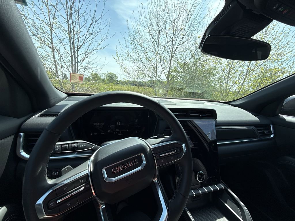 Certified 2025 GMC Terrain Elevation w/ Elevation Premium Package image 16