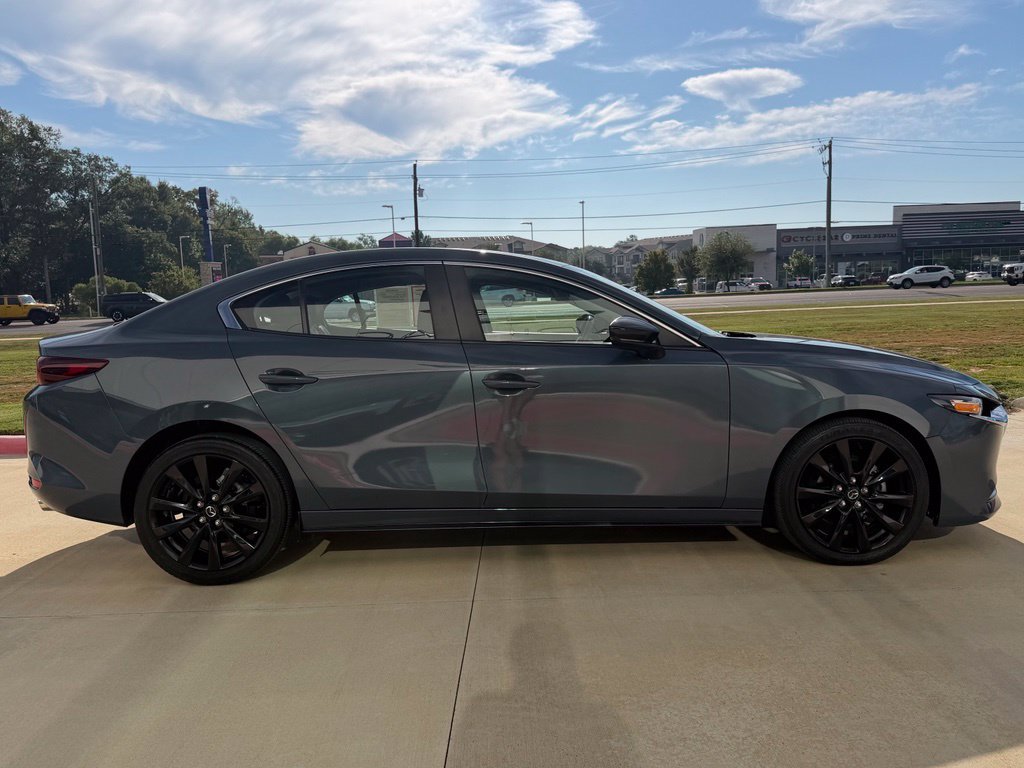 Used 2023 MAZDA MAZDA3 s FWD image 7