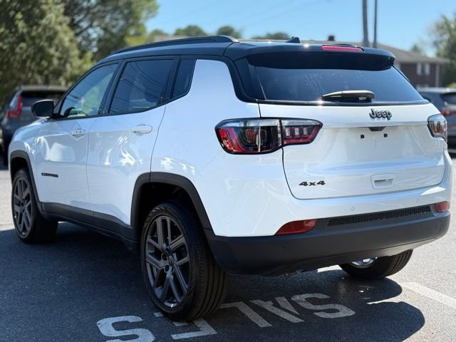 New 2025 Jeep Compass Limited w/ Sun & Sound Group AWD/4WD image 4