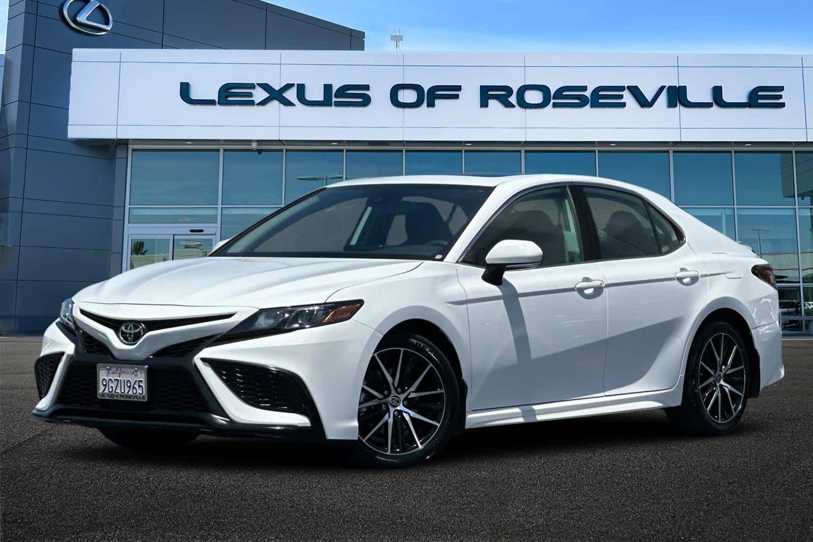 Used 2023 Toyota Camry SE w/ Audio Upgrade Package FWD video 1