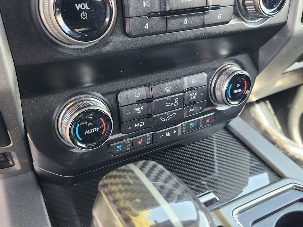 Used 2019 Ford F150 Raptor w/ Equipment Group 802A Luxury image 10
