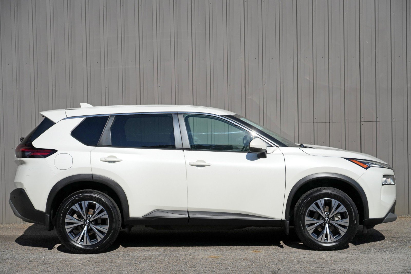 Used 2022 Nissan Rogue SV FWD image 47