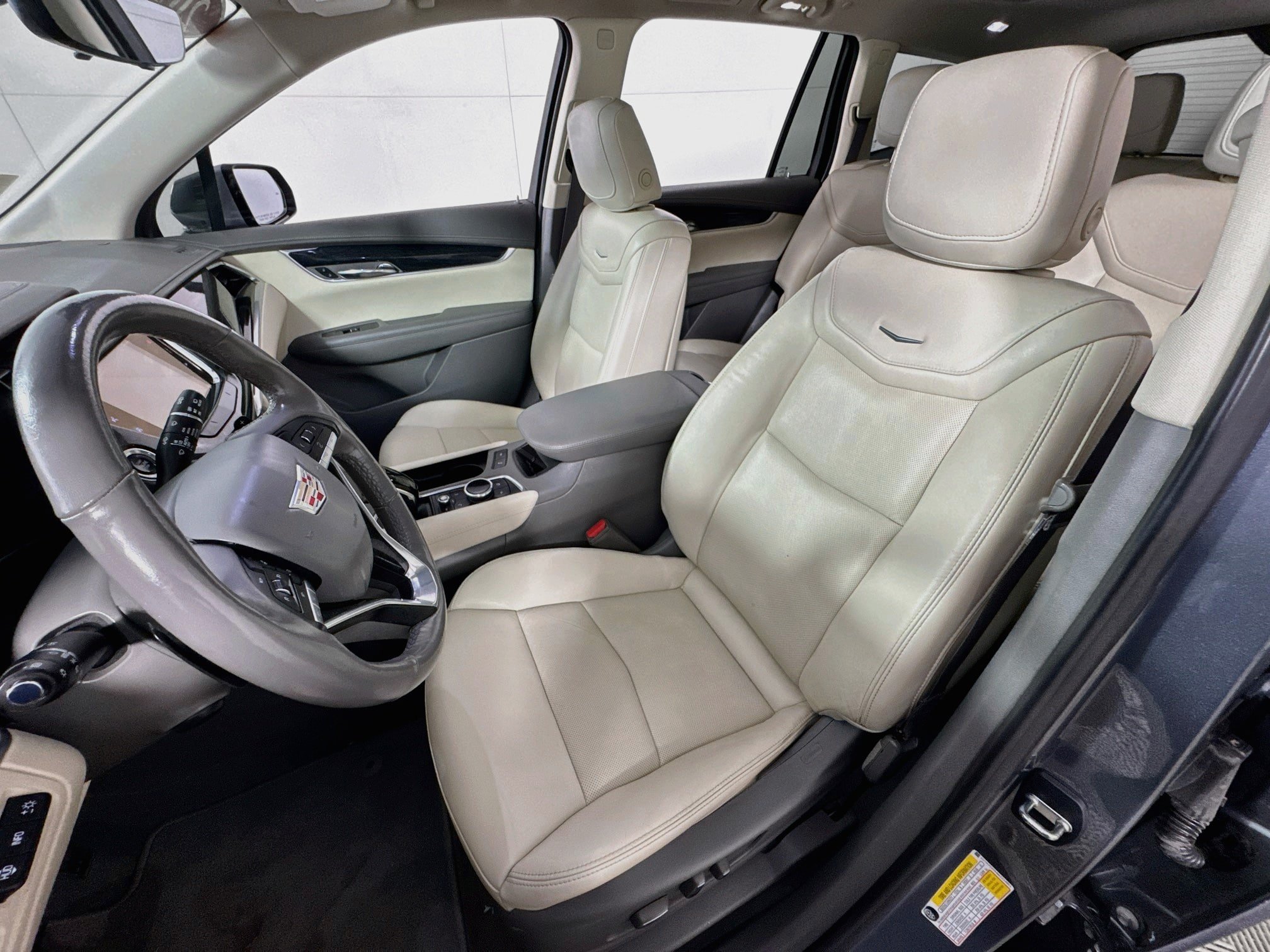 Used 2021 Cadillac XT6 Premium Luxury AWD/4WD image 14