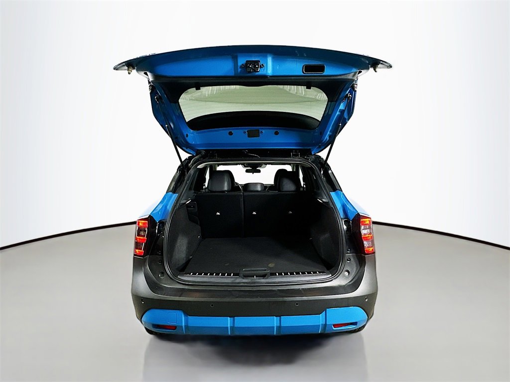 Used 2025 Nissan Kicks SR w/ Illumination Package image 35