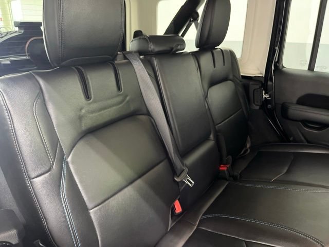 Used 2022 Jeep Wrangler Unlimited Rubicon 4xe AWD/4WD image 42