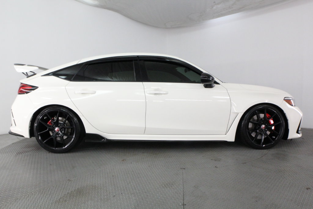 Used 2025 Honda Civic Type R image 6