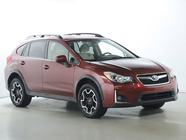 Used 2017 Subaru Crosstrek 2.0i Premium image 3