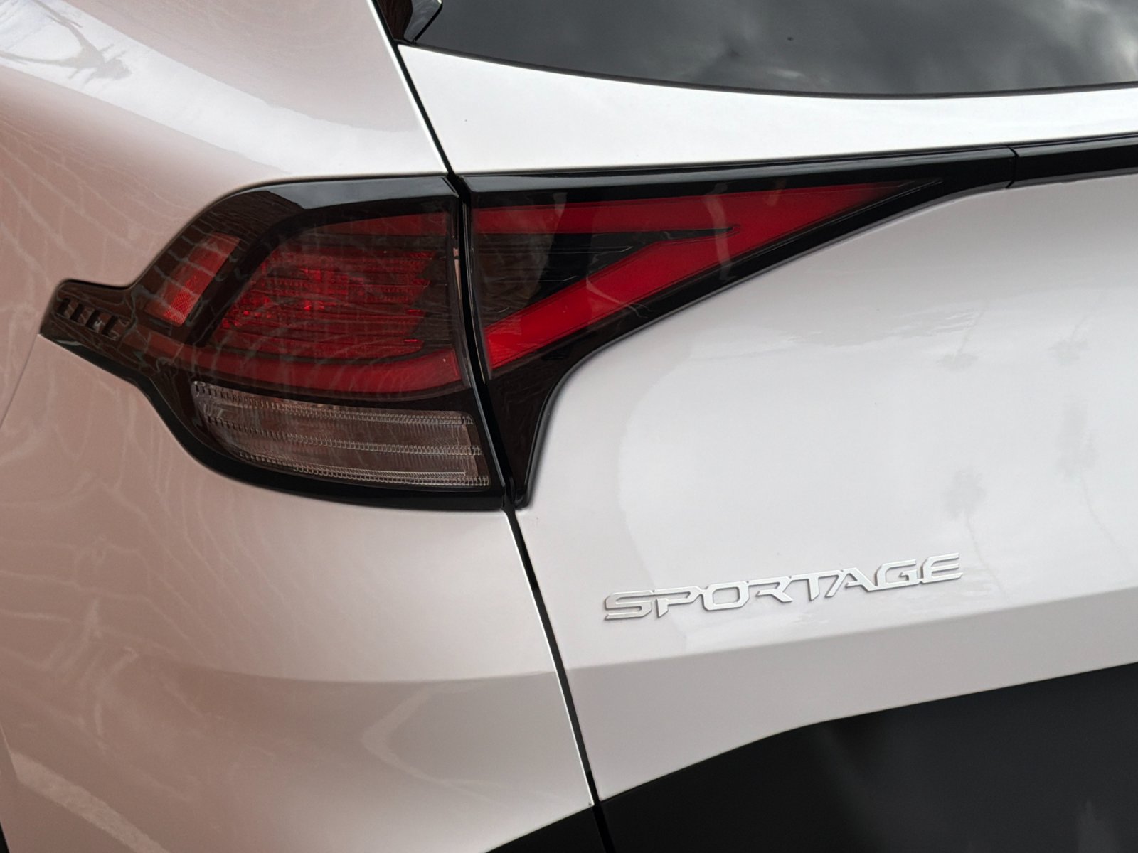 Certified 2024 Kia Sportage EX FWD image 37