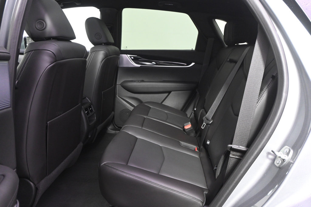 New 2026 Cadillac XT5 Premium Luxury w/ LPO, Floor Liner Package AWD/4WD image 21
