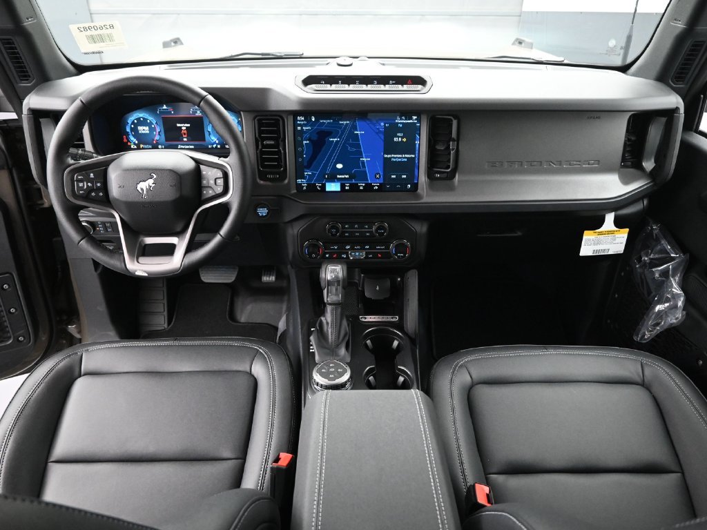 New 2026 Ford Bronco Badlands AWD/4WD image 18