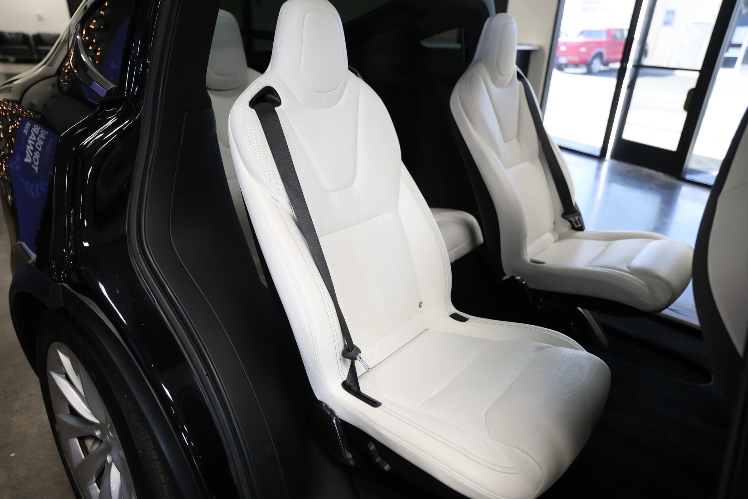Used 2018 Tesla Model X P100D image 38